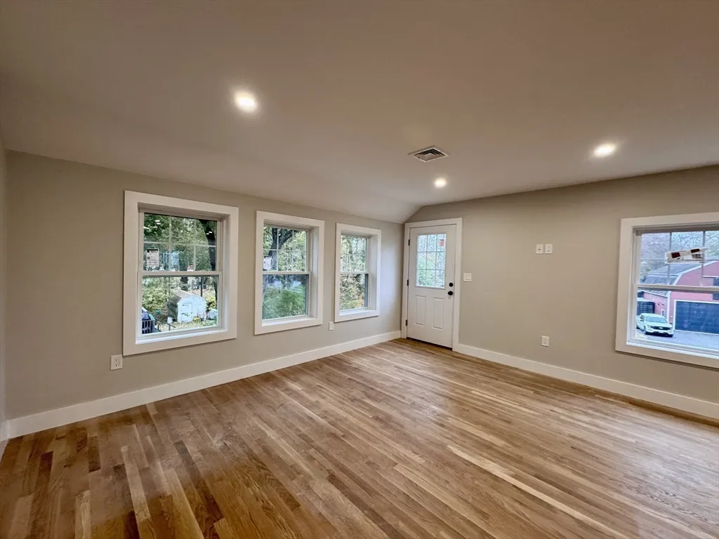 2 bed, 1 bath apartment for rent at 57 Salem St Unit 57, Reading — photo 11 of 32