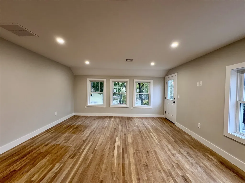 2 bed, 1 bath apartment for rent at 57 Salem St Unit 57, Reading — photo 10 of 32