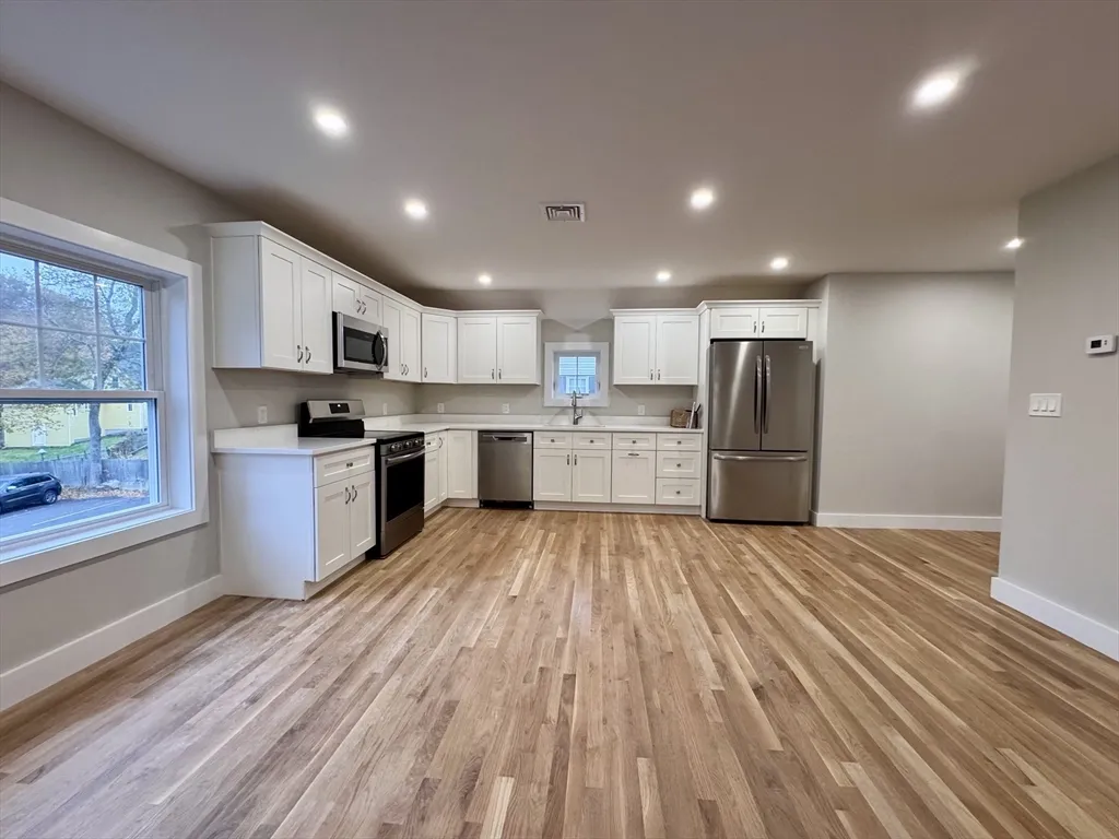 2 bed, 1 bath apartment for rent at 57 Salem St Unit 57, Reading — photo 7 of 32