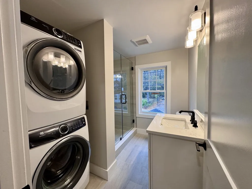 2 bed, 1 bath apartment for rent at 57 Salem St Unit 57, Reading — photo 16 of 32