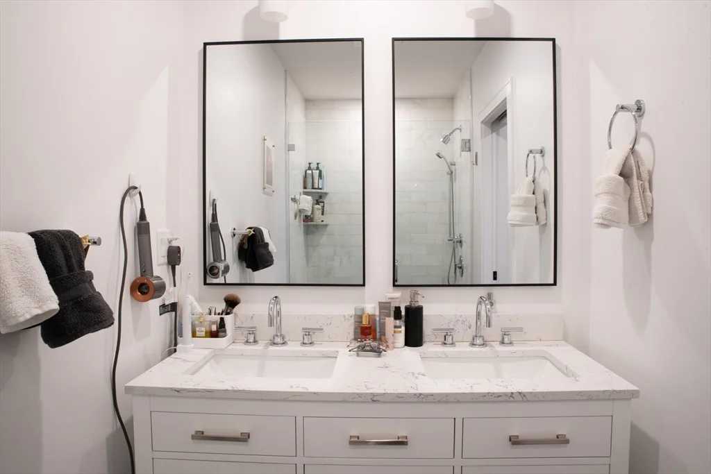 2 bed, 2 bath apartment for rent at 57 Saratoga St Unit 4, East Boston — photo 18 of 21