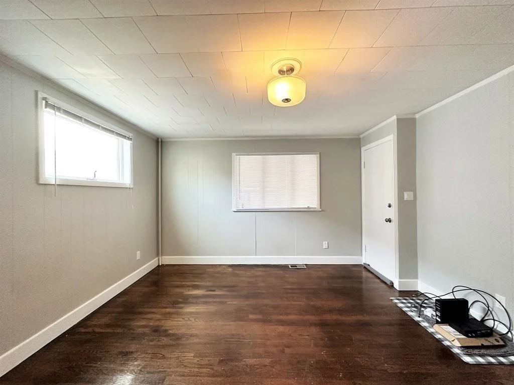 1 bed, 1 bath apartment for rent at 57 Sewall Ave Unit 1, Winthrop — photo 6 of 15