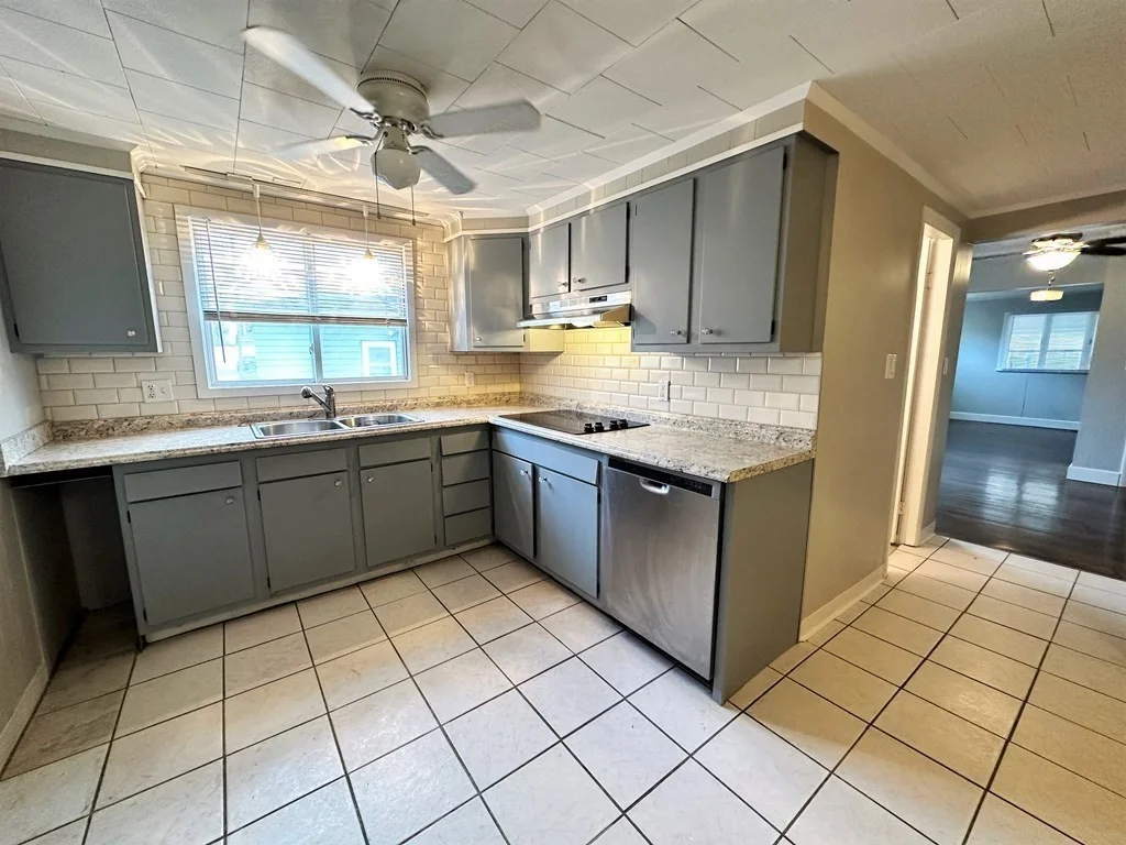 1 bed, 1 bath apartment for rent at 57 Sewall Ave Unit 1, Winthrop — photo 1 of 15