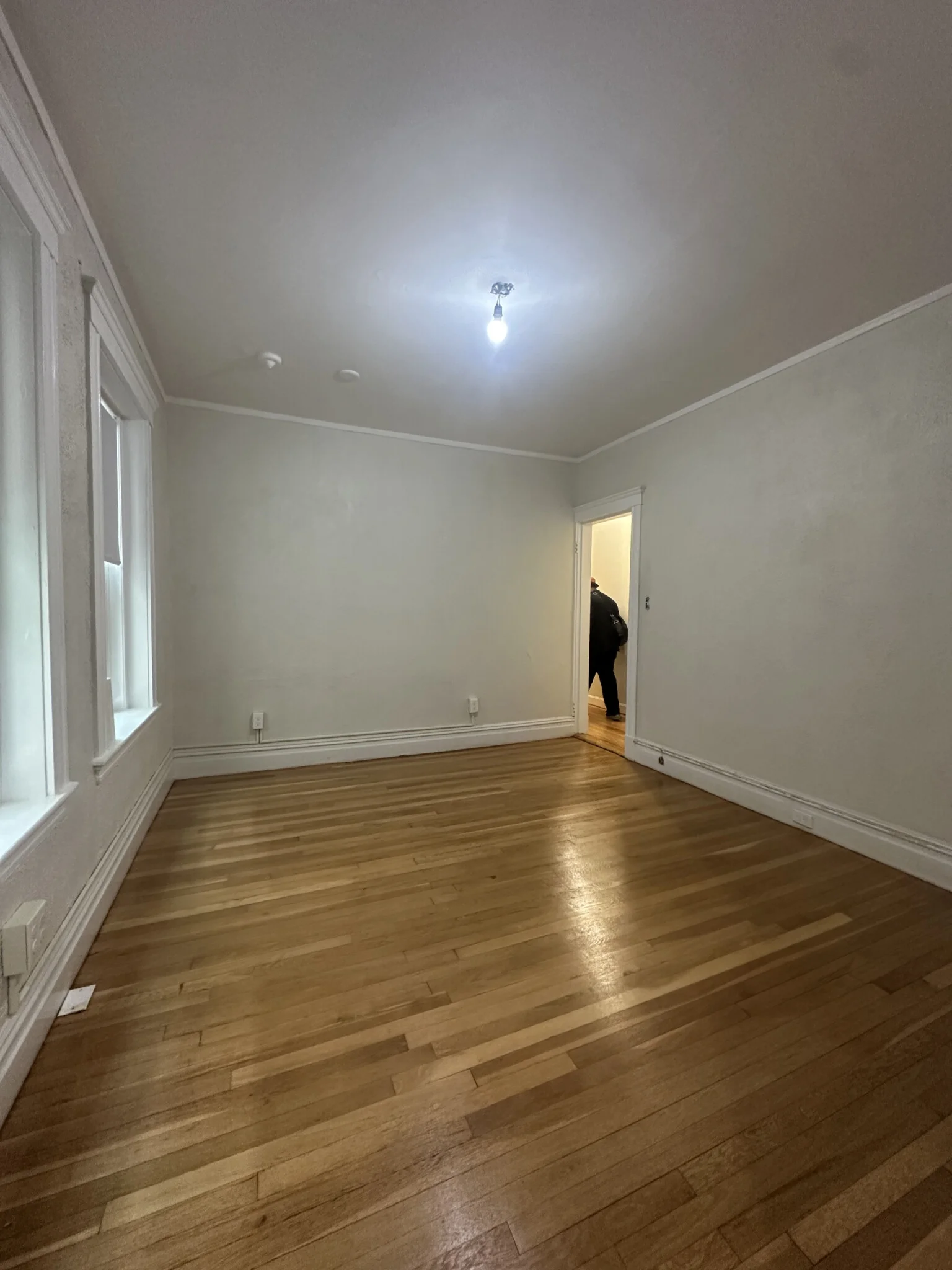 1 bed, 1 bath apartment for rent at 57 Strathmore Rd Unit 2, Brighton — photo 4 of 11