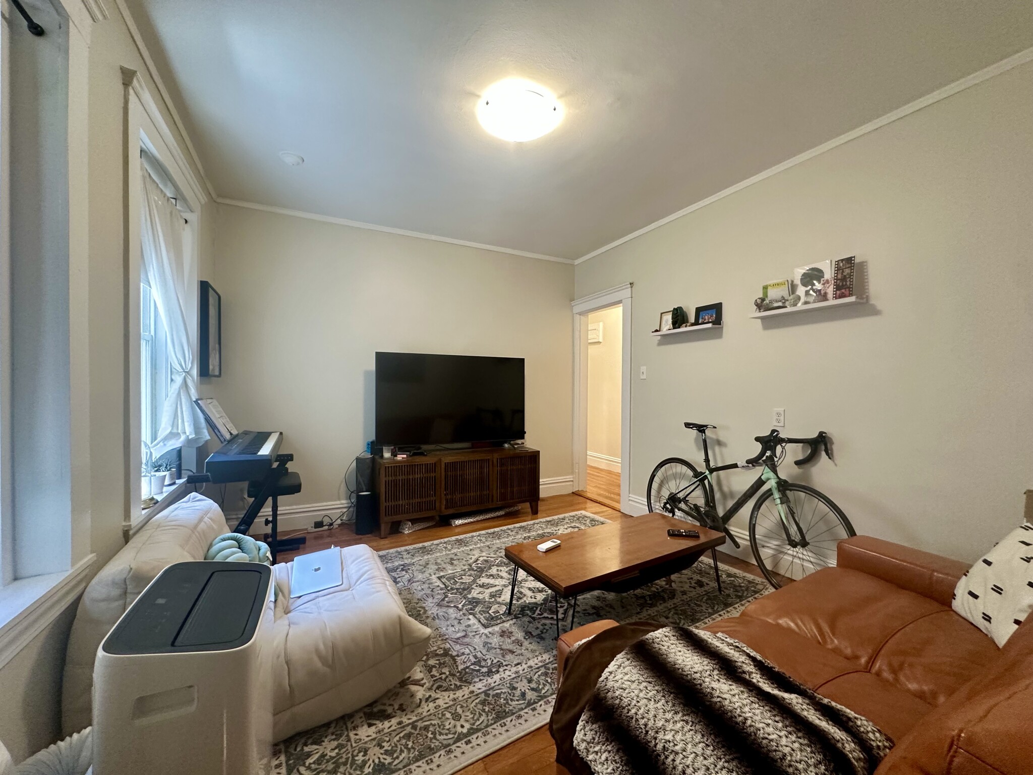 1 bed, 1 bath apartment for rent at 57 Strathmore Rd Unit 4, Brighton — photo 1 of 18