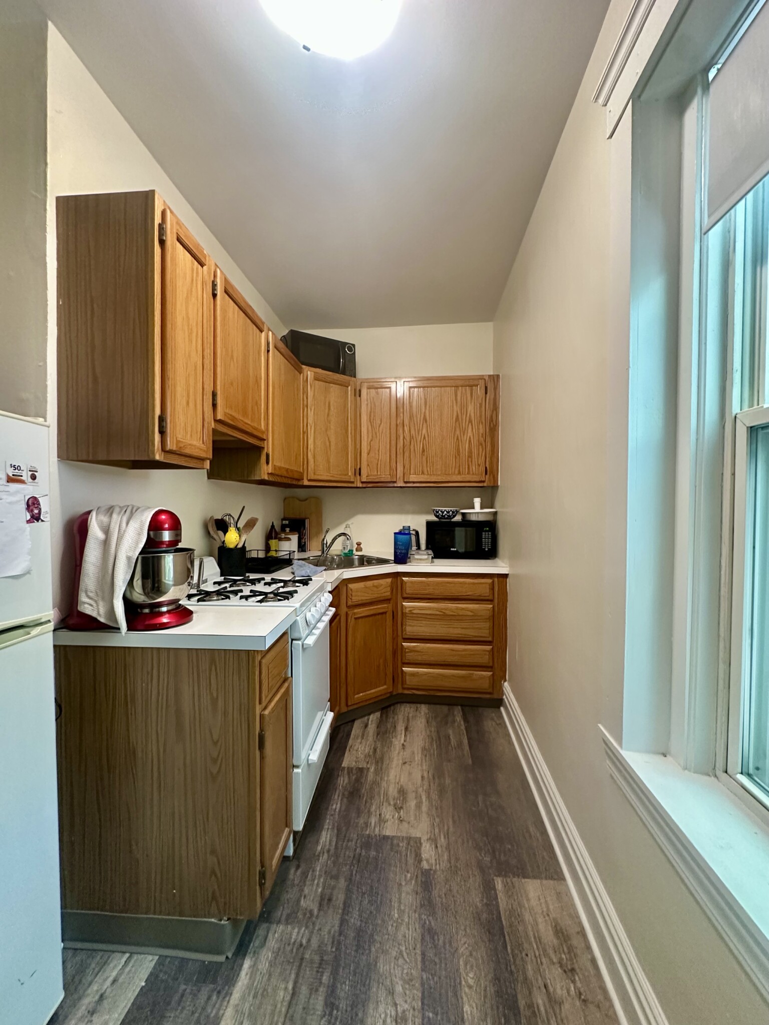 1 bed, 1 bath apartment for rent at 57 Strathmore Rd Unit 4, Brighton — photo 6 of 18