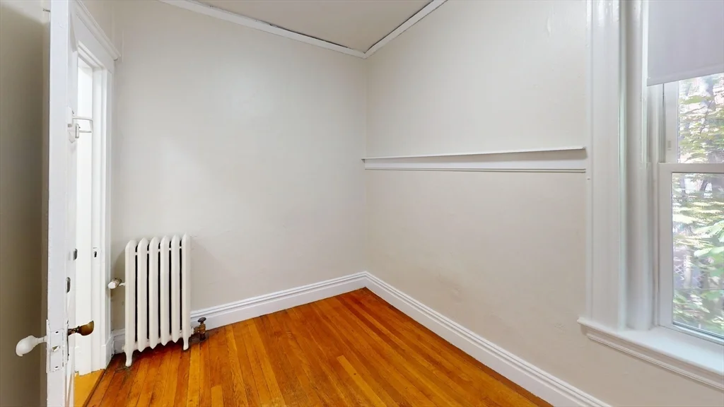 4 bed, 1 bath apartment for rent at 57 Strathmore Unit 6, Brighton — photo 16 of 19