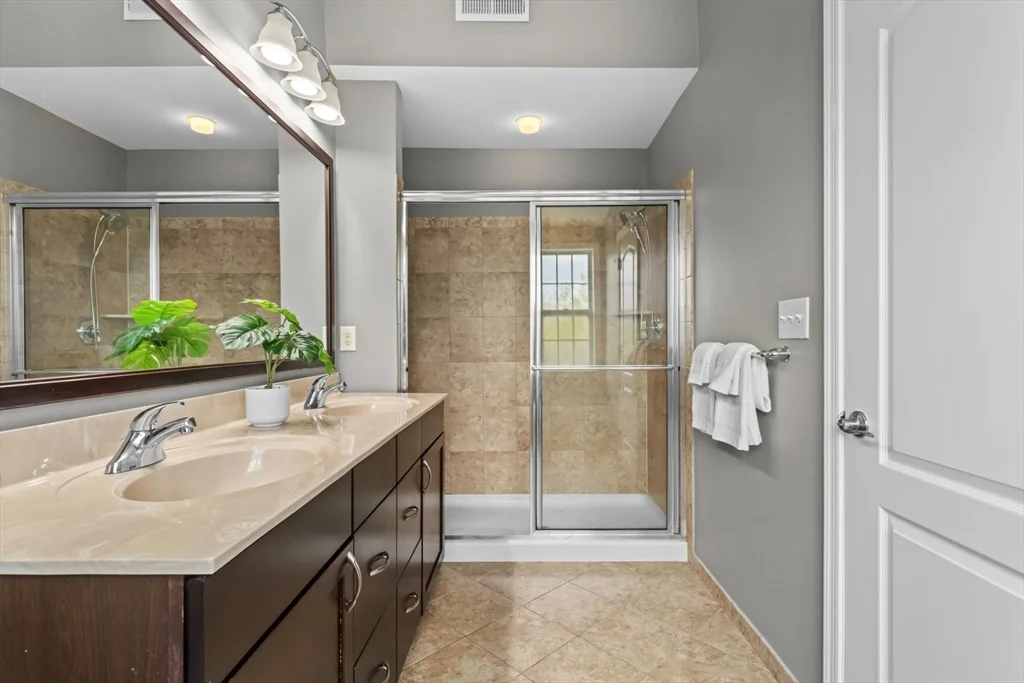3 bed, 3 bath apartment for rent at 57 Townsend Blvd Unit 57, Westborough — photo 10 of 12