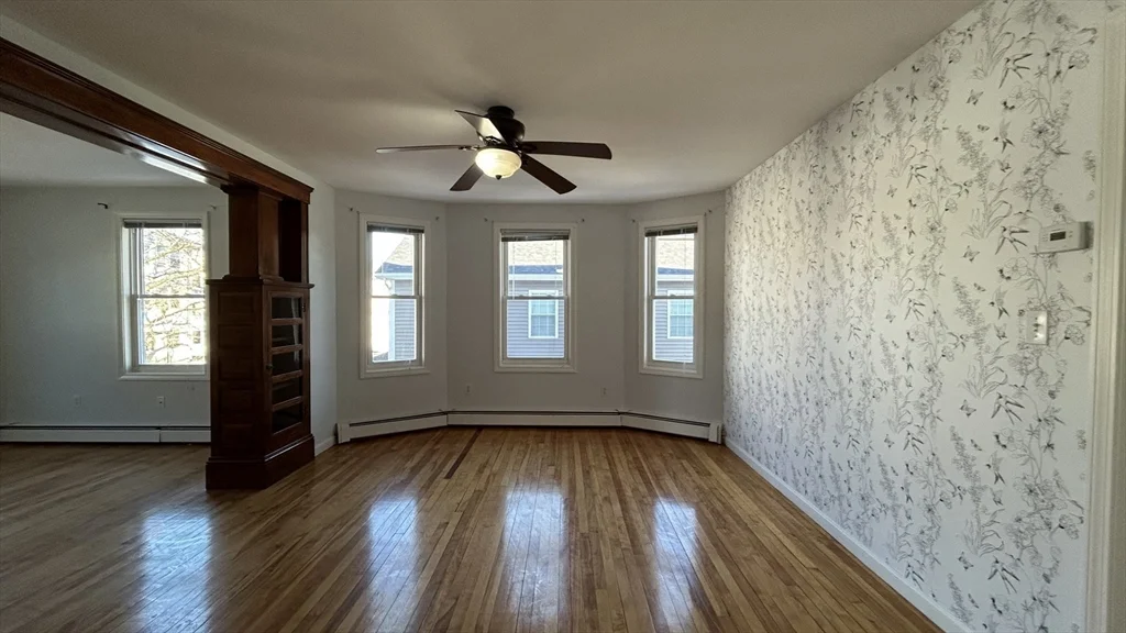 3 bed, 1 bath apartment for rent at 57 Vale St Unit 2, Worcester — photo 7 of 23
