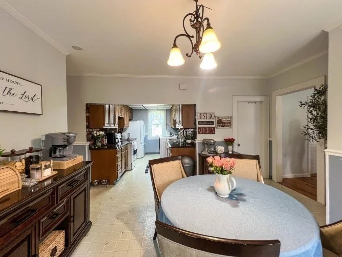 3 bed, 1 bath apartment for rent at 57 Vale St Unit 2, Worcester — photo 10 of 23