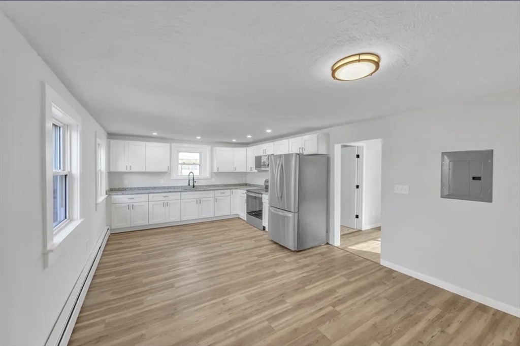 4 bed, 1 bath apartment for rent at 57 Wall St Unit 1, Union Hill — photo 9 of 15