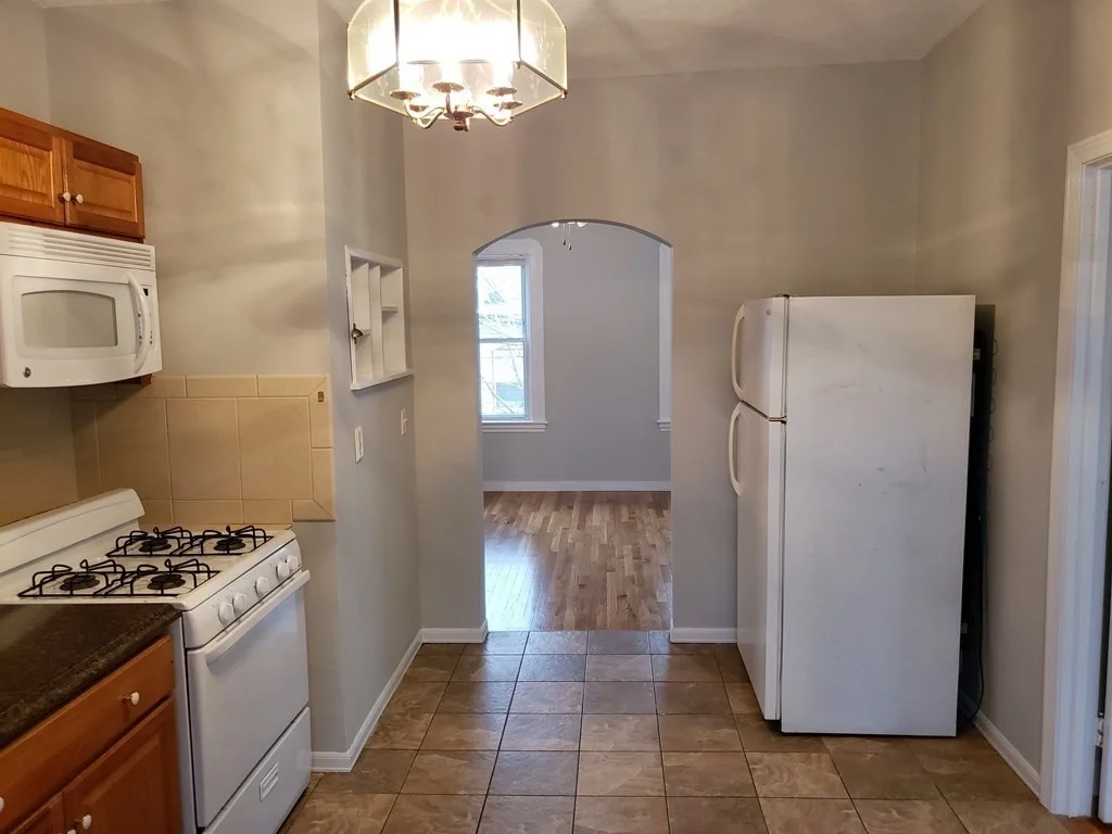 2 bed, 1 bath apartment for rent at 57 Waterhouse St Unit 3, Somerville — photo 2 of 10