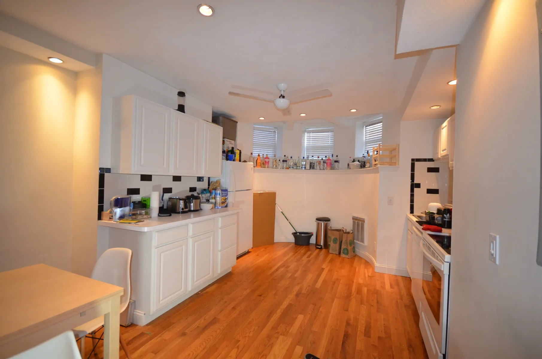 3 bed, 2 bath apartment for rent at 57 Westland Ave Unit 1, Fenway — photo 58 of 66