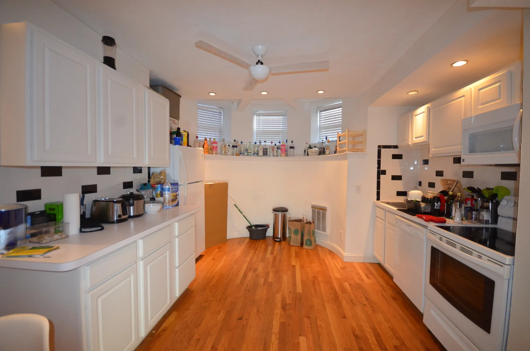 3 bed, 2 bath apartment for rent at 57 Westland Ave Unit 1, Fenway — photo 57 of 66