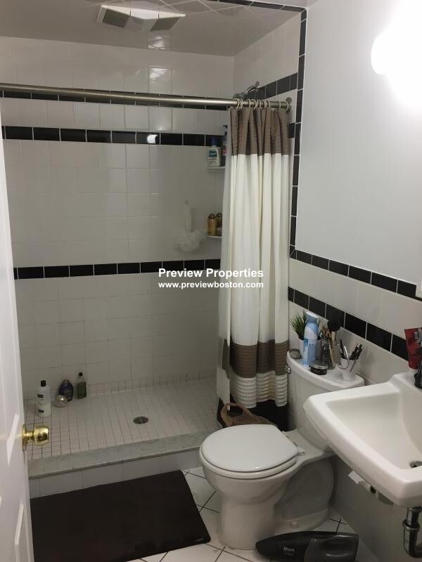3 bed, 2 bath apartment for rent at 57 Westland Ave Unit 1P, Fenway — photo 38 of 40