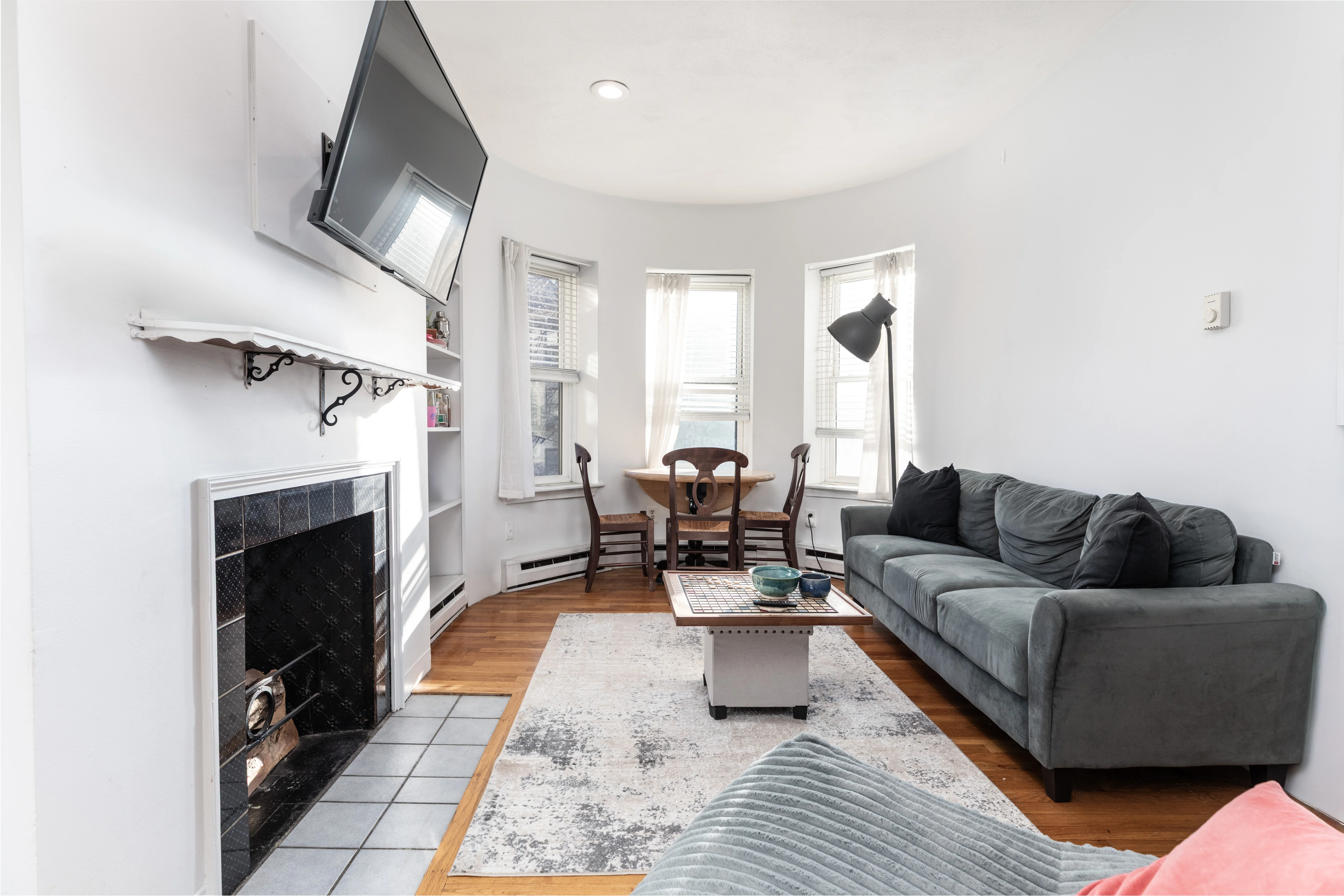 2 bed, 1 bath apartment for rent at 57 Westland Ave Unit 6, Fenway — photo 2 of 8