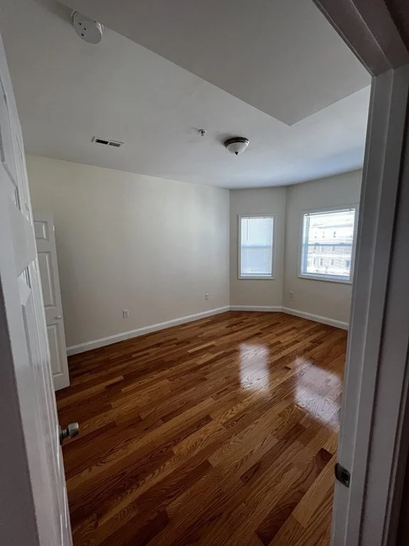 3 bed, 1 bath apartment for rent at 57 Woodford Unit 2, Dorchester — photo 7 of 24