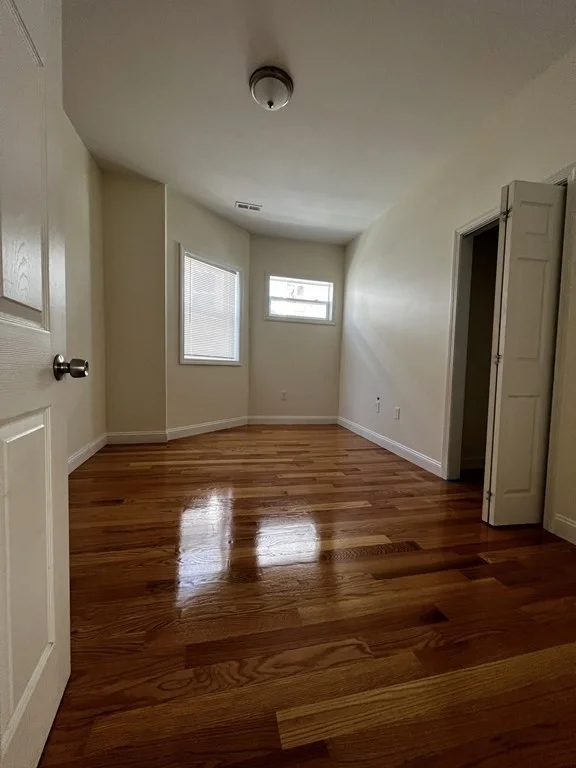 3 bed, 1 bath apartment for rent at 57 Woodford Unit 2, Dorchester — photo 14 of 24