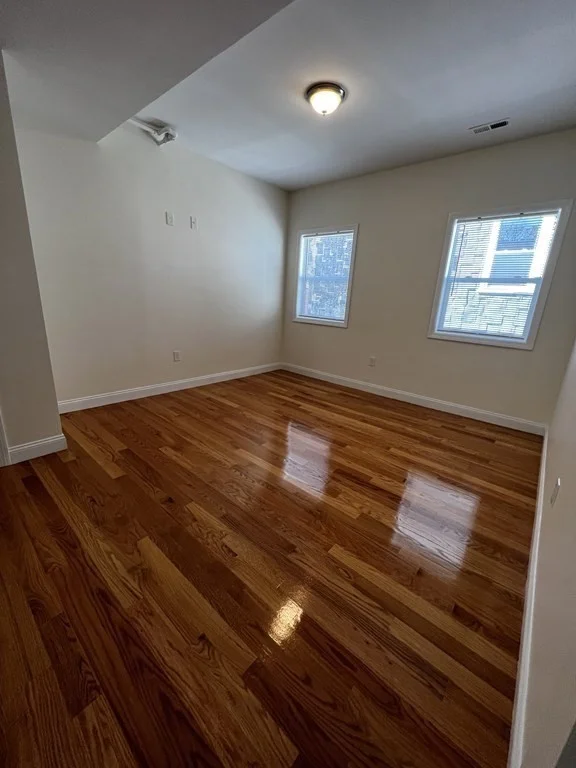 3 bed, 1 bath apartment for rent at 57 Woodford Unit 2, Dorchester — photo 11 of 24