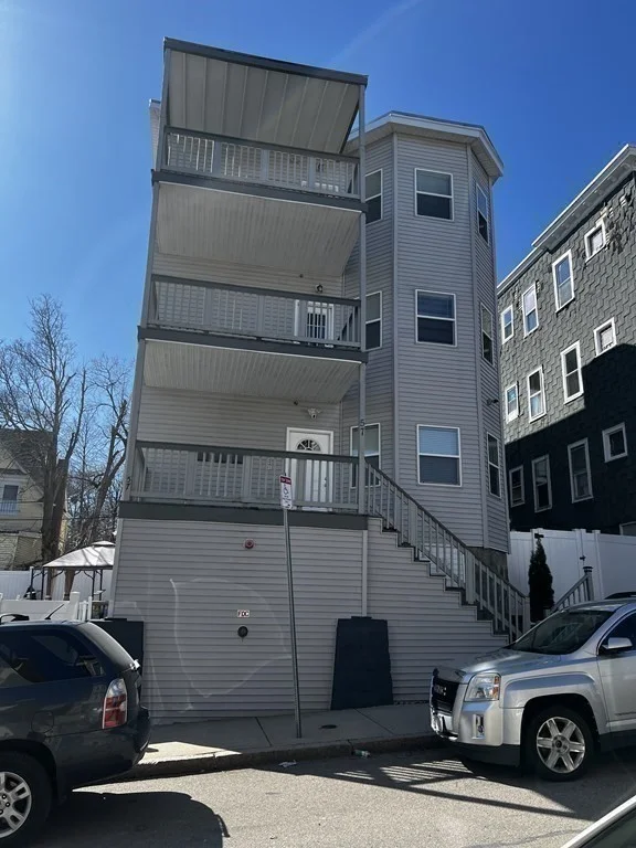 3 bed, 1 bath apartment for rent at 57 Woodford Unit 2, Dorchester — photo 20 of 24