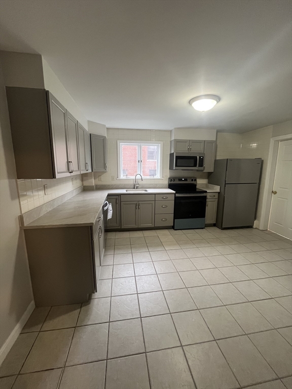 2 bed, 1 bath apartment for rent at 57 Wright St Unit 1, Stoneham — photo 7 of 35