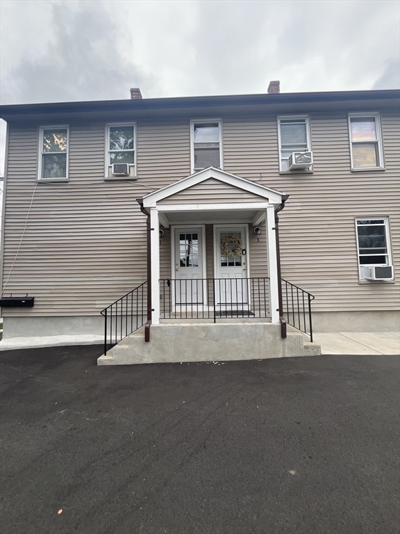 2 bed, 1 bath apartment for rent at 57 Wright St Unit 1, Stoneham — photo 1 of 35