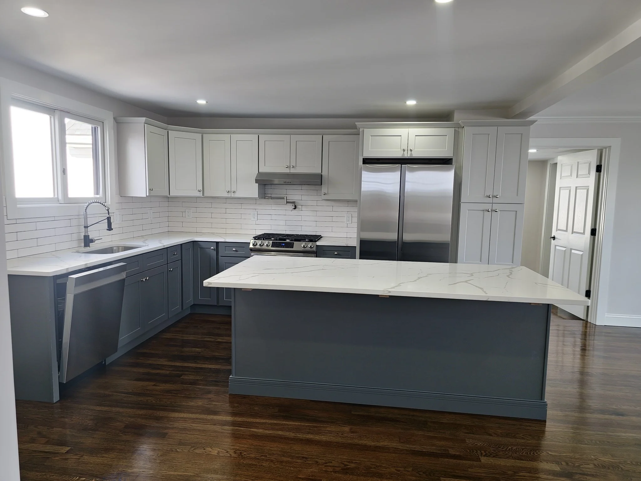 3 bed, 2 bath apartment for rent at 571 Quincy Shore Dr Unit 571, Wollaston — photo 2 of 26