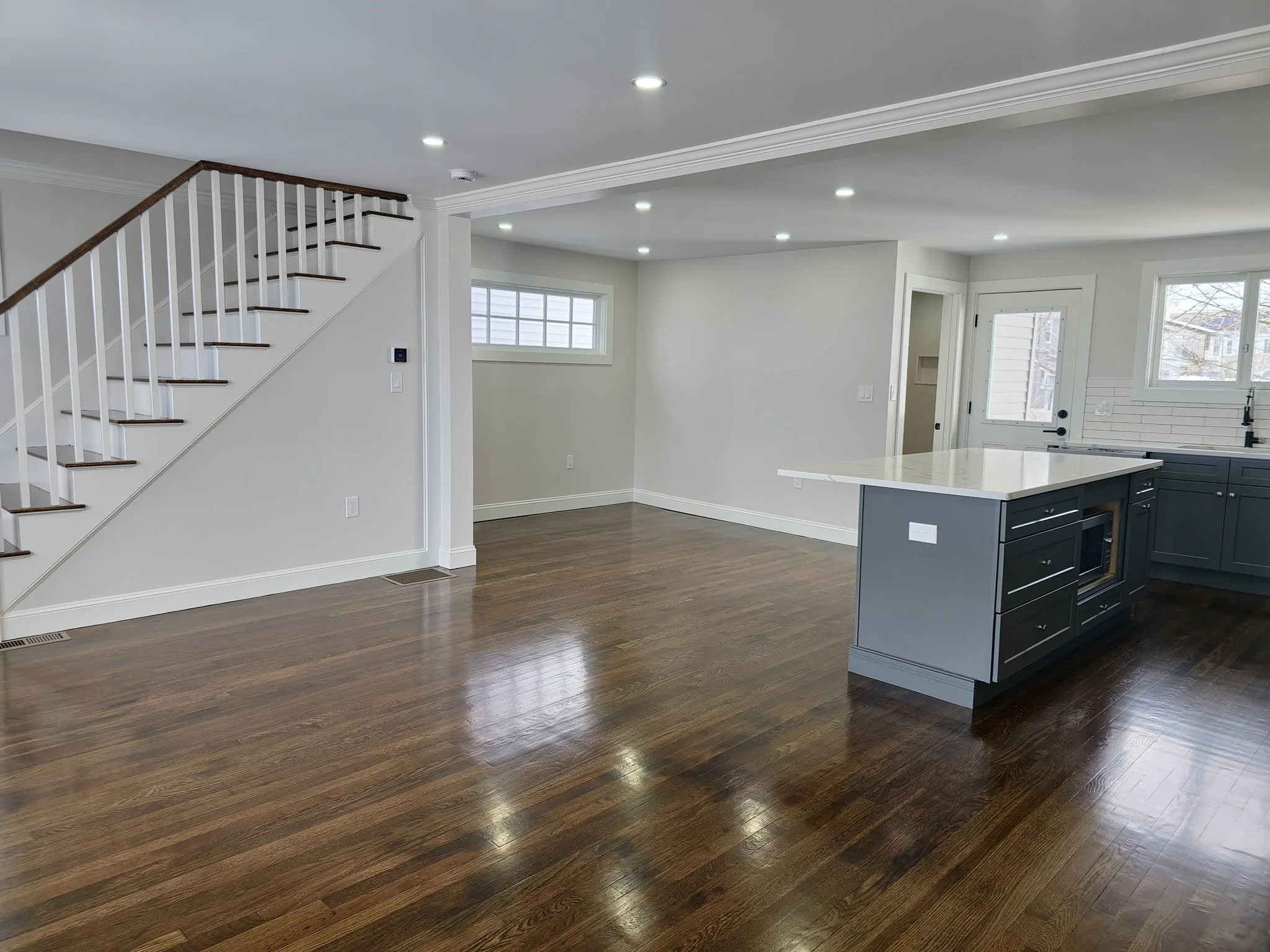 3 bed, 2 bath apartment for rent at 571 Quincy Shore Dr Unit 571, Wollaston — photo 3 of 26