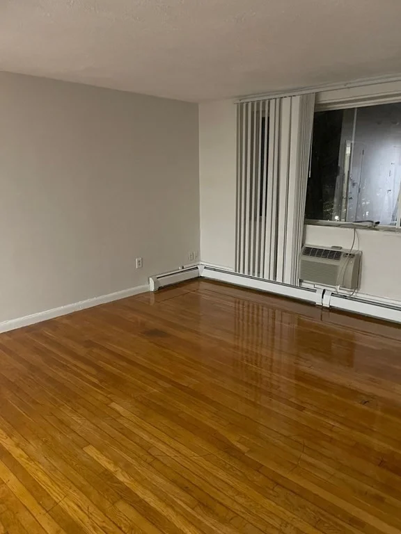 2 bed, 1 bath apartment for rent at 572 Cummins Highway Unit 11, Mattapan — photo 5 of 10
