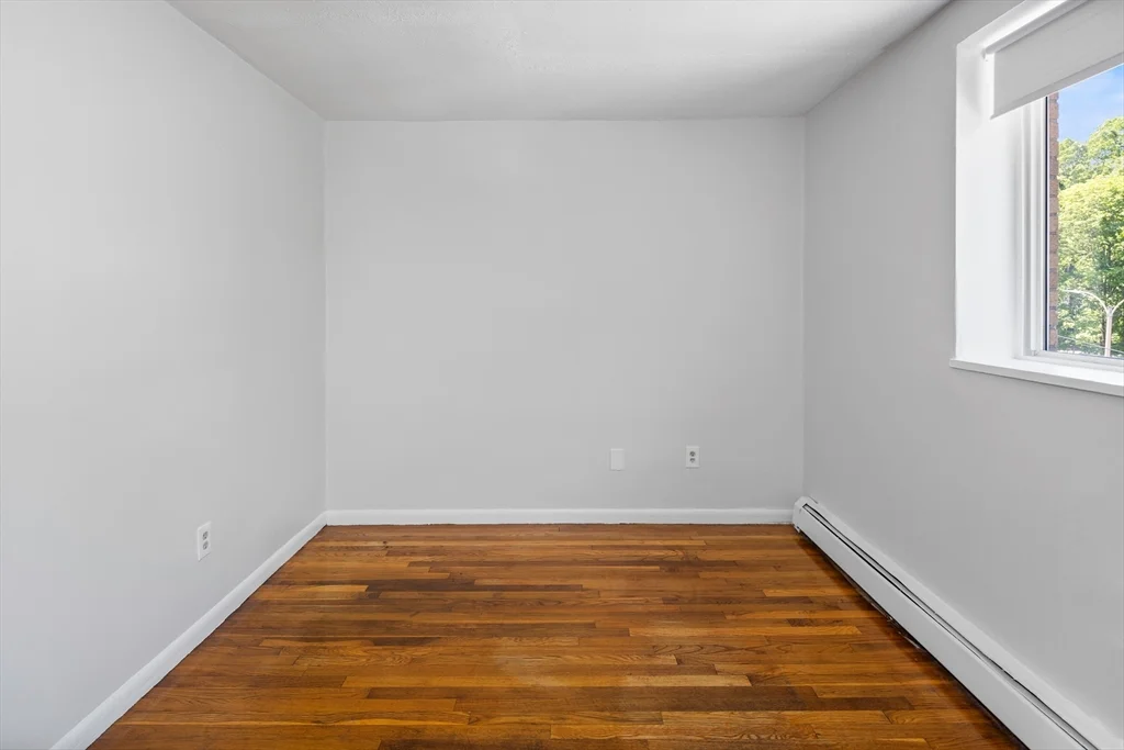 2 bed, 1 bath apartment for rent at 572 Cummins Highway Unit 16, Mattapan — photo 9 of 10