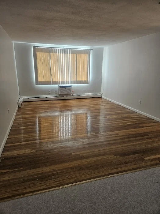 2 bed, 1 bath apartment for rent at 572 Cummins Highway Unit 6, Mattapan — photo 3 of 8