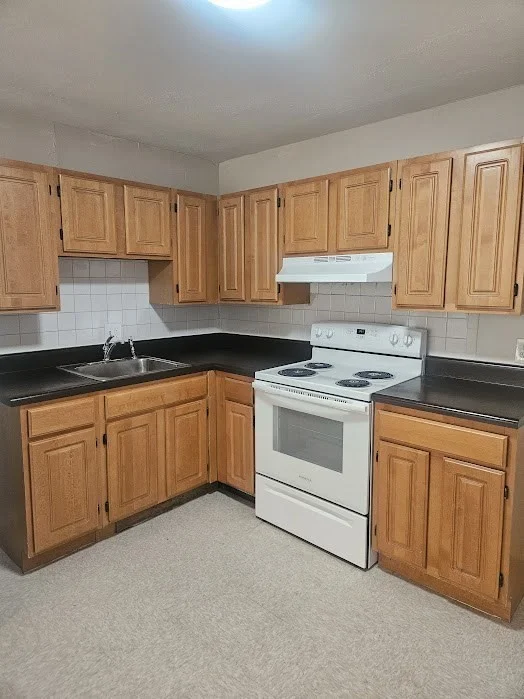 2 bed, 1 bath apartment for rent at 572 Cummins Highway Unit 6, Mattapan