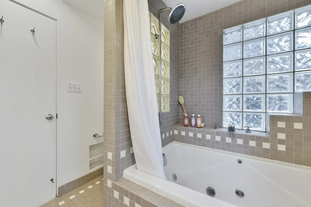 3 bed, 1 bath apartment for rent at 572 Franklin Unit 572, Riverside — photo 17 of 27