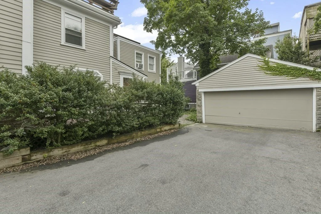 3 bed, 1 bath apartment for rent at 572 Franklin Unit 572, Riverside — photo 26 of 27