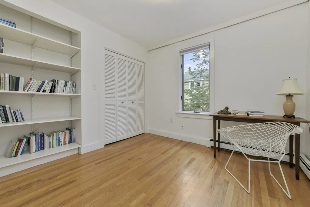 3 bed, 1 bath apartment for rent at 572 Franklin Unit 572, Riverside — photo 14 of 27