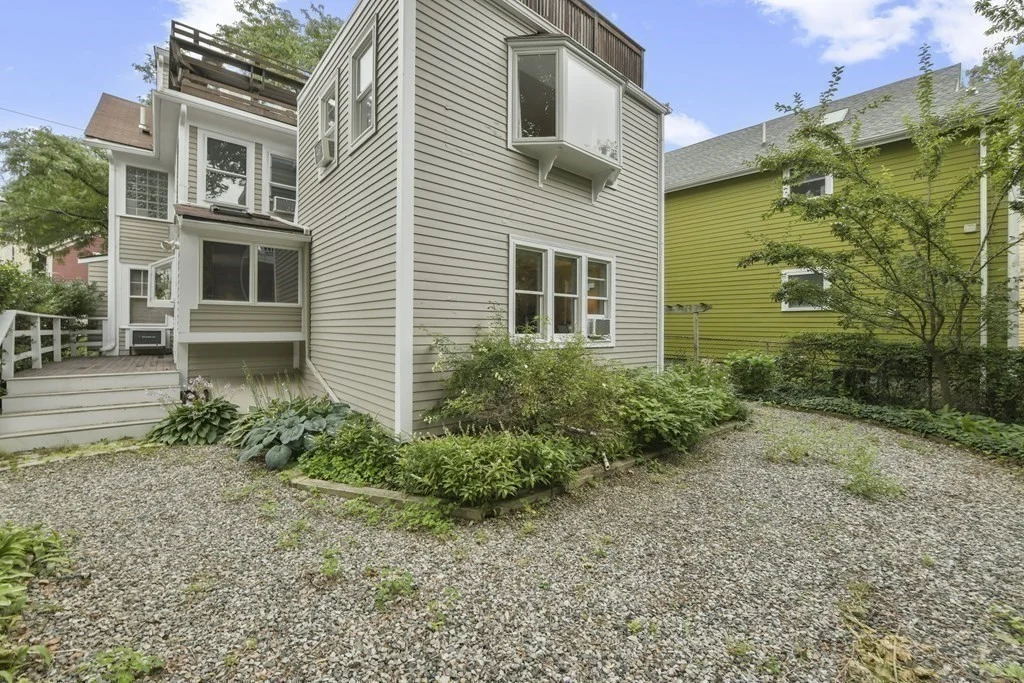 3 bed, 1 bath apartment for rent at 572 Franklin Unit 572, Riverside — photo 24 of 27