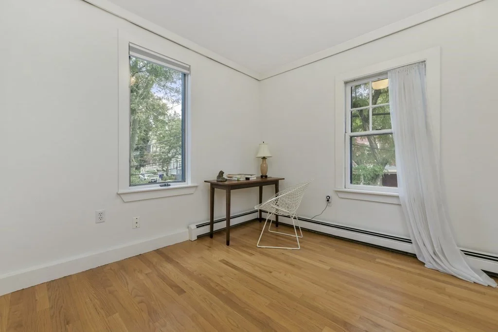 3 bed, 1 bath apartment for rent at 572 Franklin Unit 572, Riverside — photo 15 of 27