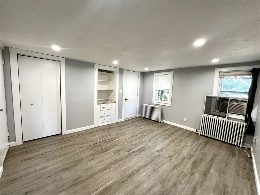 3 bed, 2 bath apartment for rent at 572 Main St Unit B, Watertown — photo 6 of 20