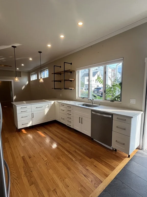 2 bed, 1 bath apartment for rent at 573 Shirley St Unit 1, Winthrop — photo 5 of 22