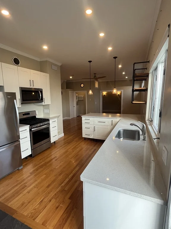 2 bed, 1 bath apartment for rent at 573 Shirley St Unit 1, Winthrop — photo 7 of 22
