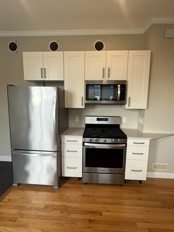 2 bed, 1 bath apartment for rent at 573 Shirley St Unit 1, Winthrop — photo 8 of 22
