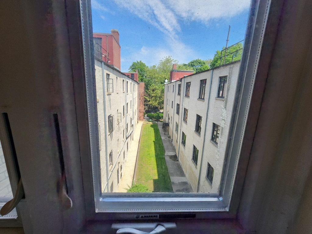 2 bed, 2 bath apartment for rent at 573 Washington St Unit 29, Brookline — photo 9 of 31