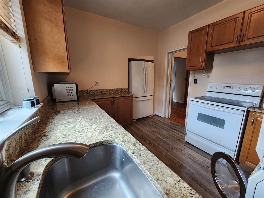 2 bed, 2 bath apartment for rent at 573 Washington St Unit 29, Brookline — photo 23 of 31