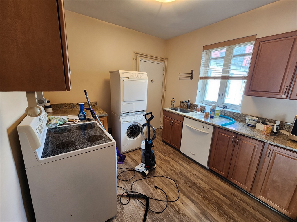 2 bed, 2 bath apartment for rent at 573 Washington St Unit 29, Brookline — photo 8 of 31
