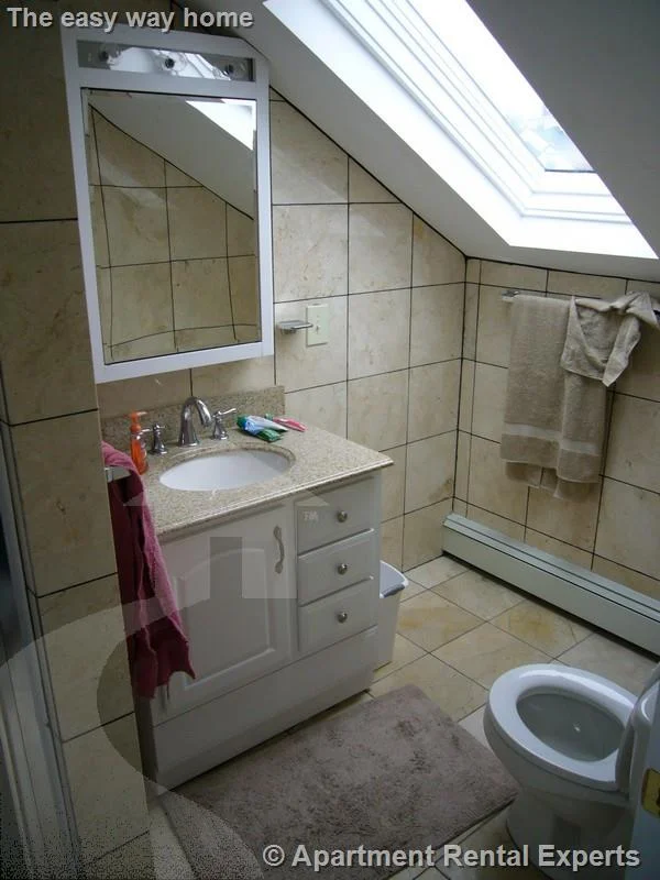 4 bed, 2 bath apartment for rent at 573A Somerville Ave, Spring Hill — photo 7 of 7