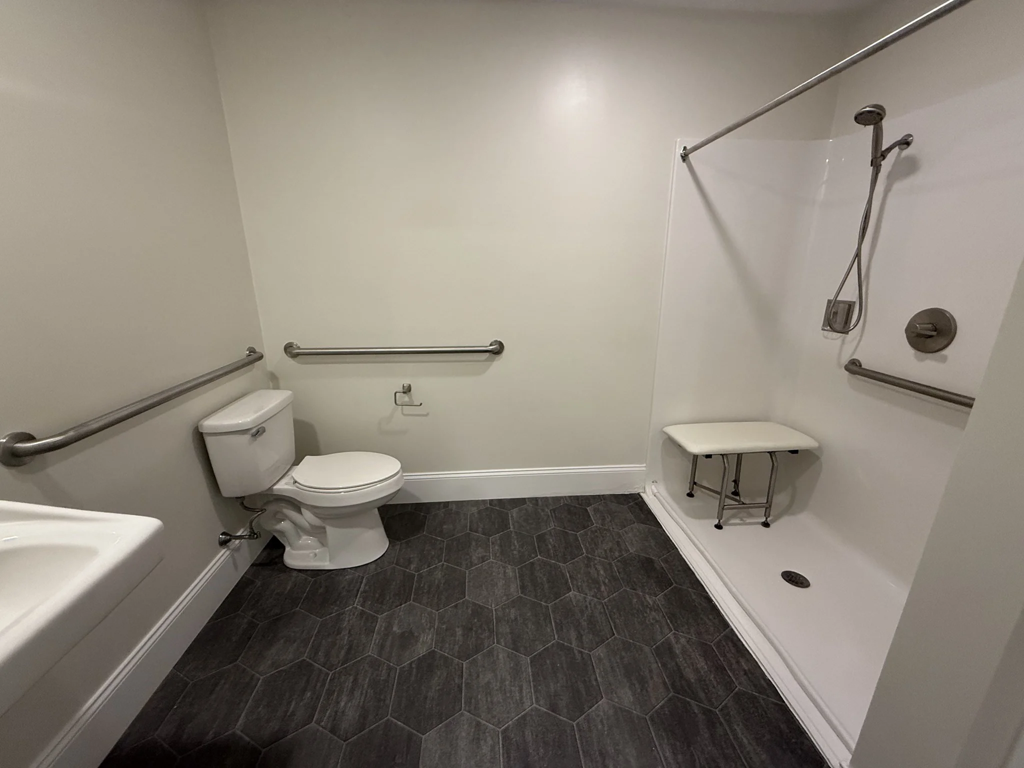 1 bed, 1 bath apartment for rent at 574-576 State Rd Unit 15, Manomet — photo 13 of 25