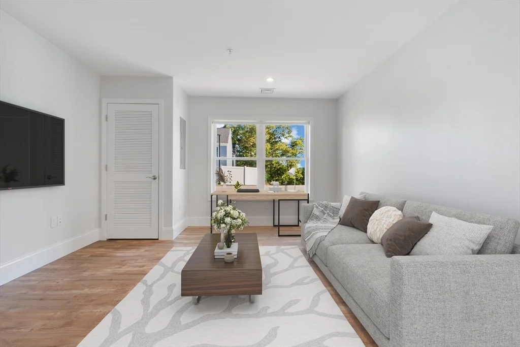 1 bed, 1 bath apartment for rent at 574-576 State St Unit 15, Plymouth — photo 5 of 10