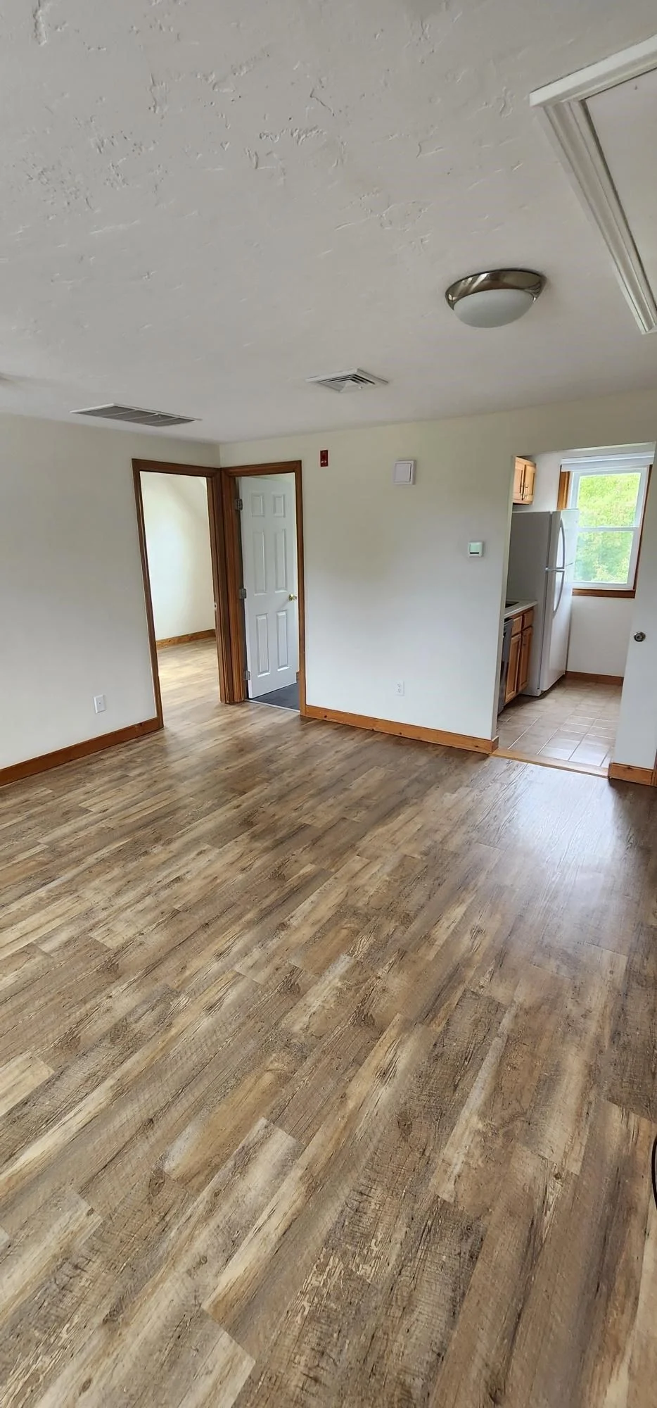 2 bed, 1 bath apartment for rent at 574-576 State St Unit 7, Plymouth — photo 9 of 9