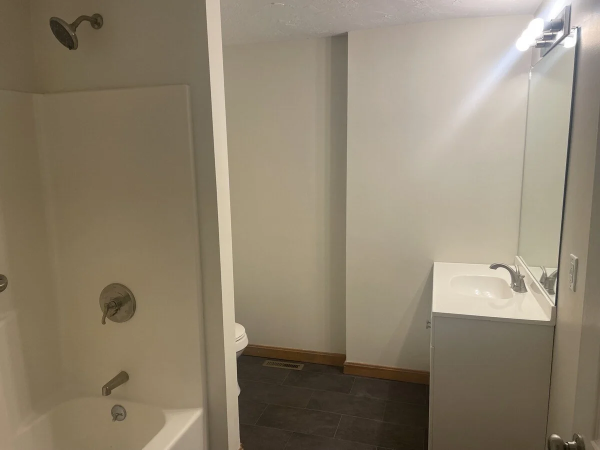 2 bed, 1 bath apartment for rent at 574-576 State St Unit 7, Plymouth — photo 5 of 9