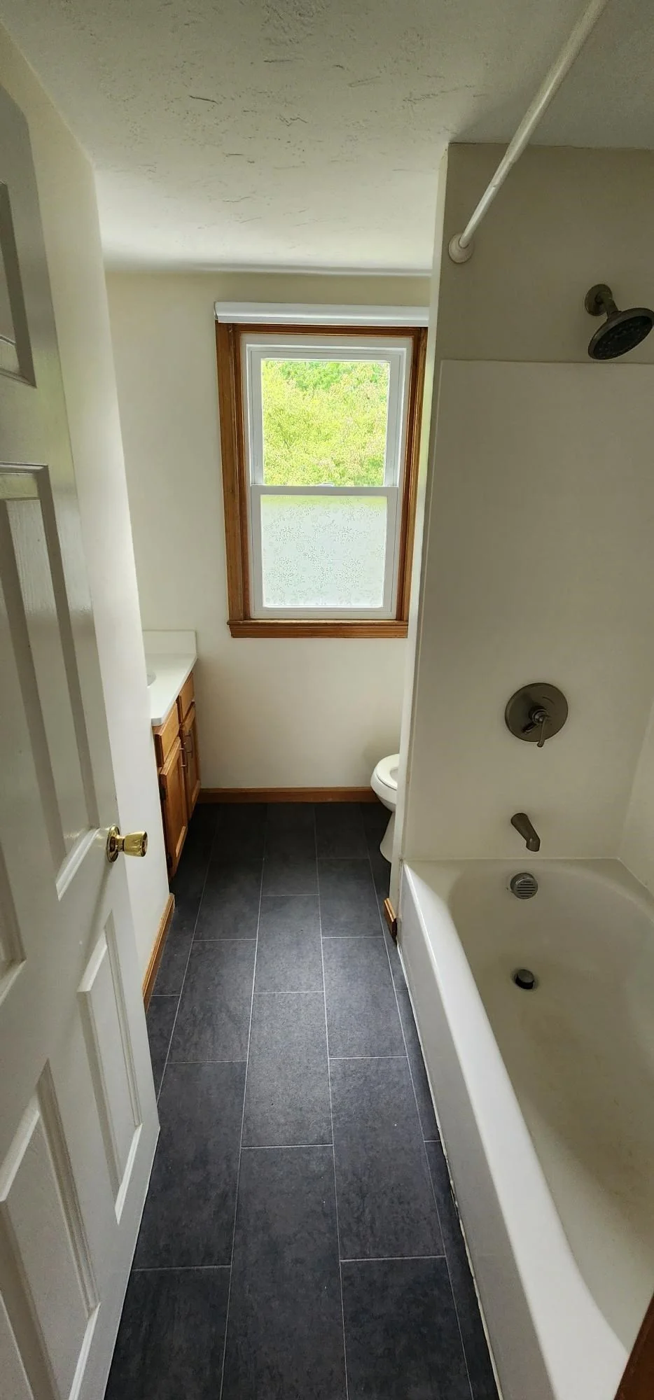 2 bed, 1 bath apartment for rent at 574-576 State St Unit 7, Plymouth — photo 7 of 9